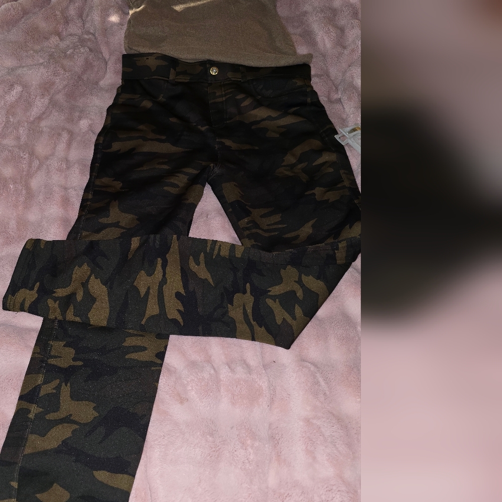 Thrill Camouflage Jeans - Green and Brownand Arizona Trading Co Tank Top